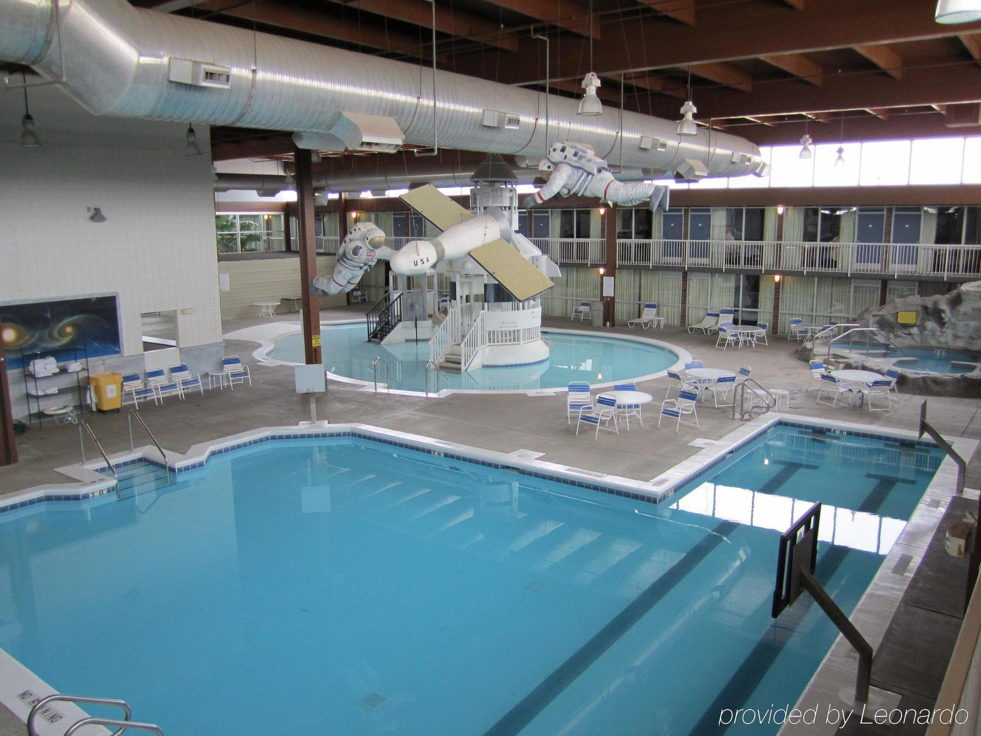 Atrium Hotel & Conference Center Hutchinson Zewnętrze zdjęcie